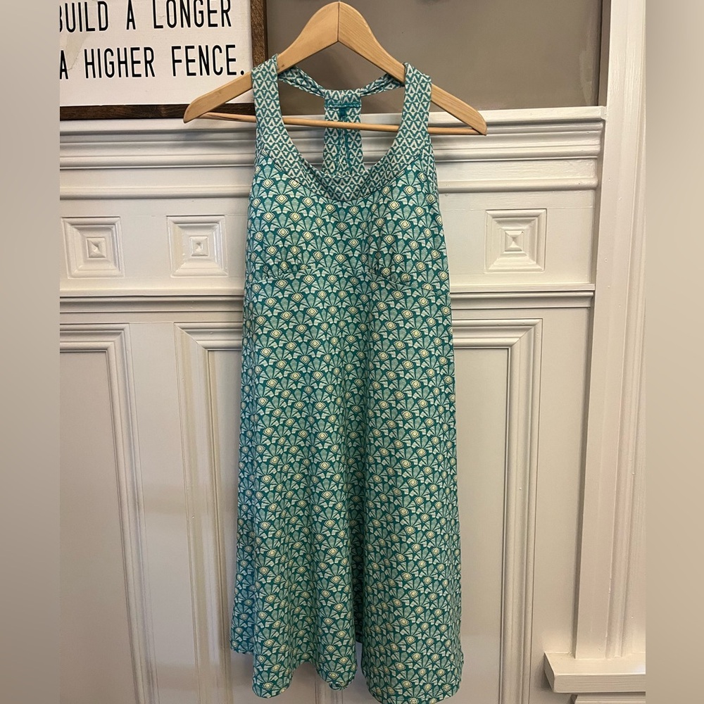 Prana Dress Size Medium. Built in soft cup bra.